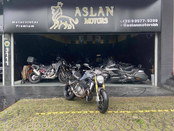 DUCATI MONSTER 1200 S 